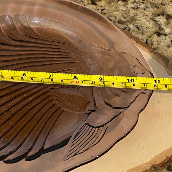 Purple Glass Beta Fish Detailed Design Plate Platter Serving Dish Arcoroc France - Picture 9 of 10